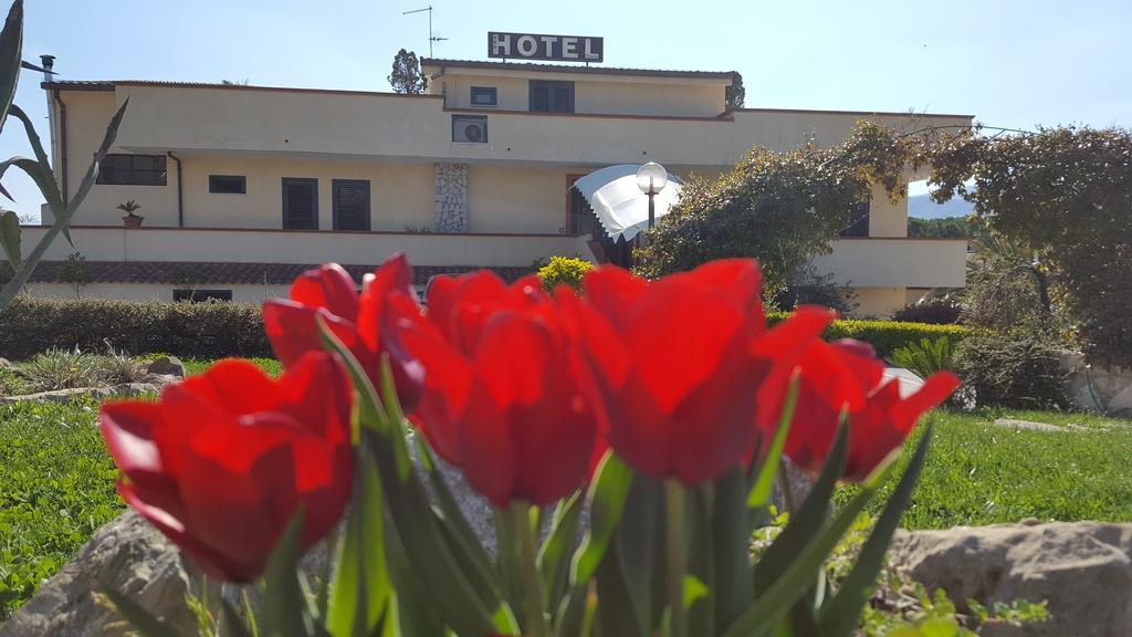 Hotel Vittoria Benevento Exterior foto